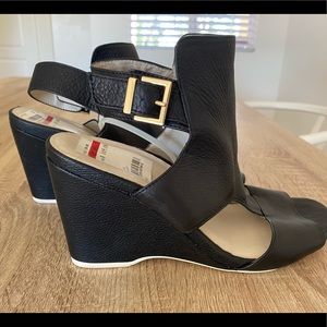 Kenneth Cole Black Wedge Heel - brand new! 9 1/2